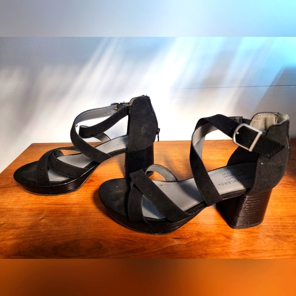 Kim Rogers- black heels - size 9 - Picture 1 of 8